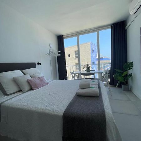 Apartamento con vistas al mar a metros de la playa Carihuela Soleil Apartamento Torremolinos Exterior foto
