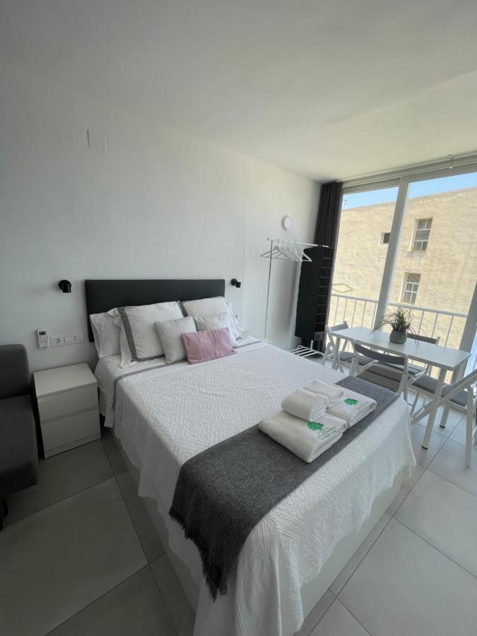 Apartamento con vistas al mar a metros de la playa Carihuela Soleil Apartamento Torremolinos Exterior foto