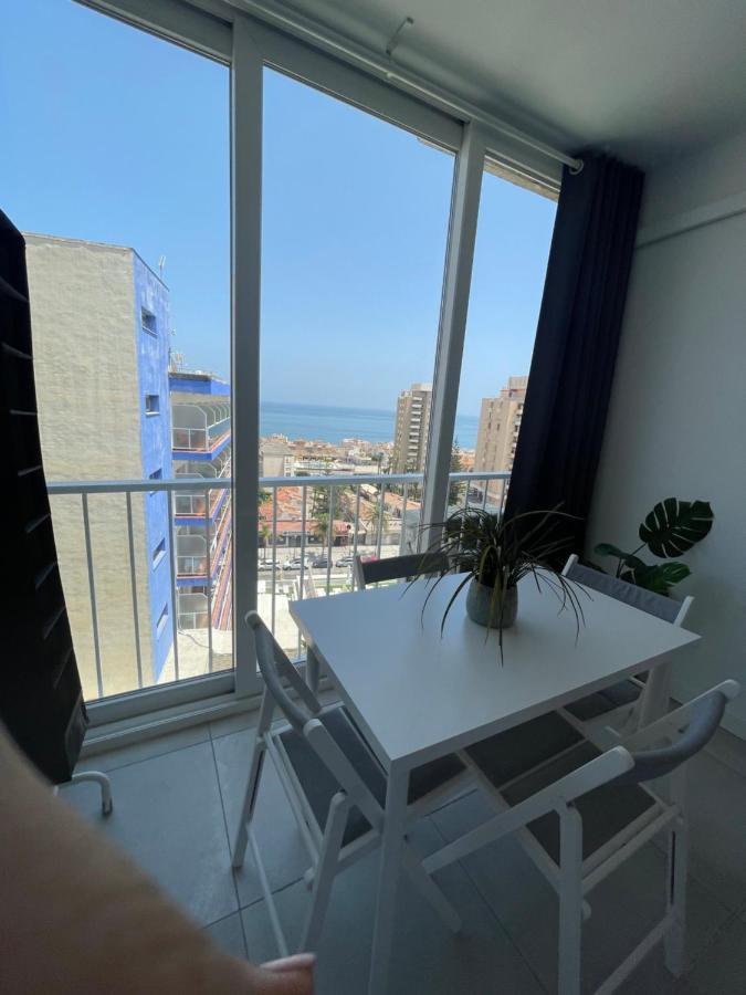 Apartamento con vistas al mar a metros de la playa Carihuela Soleil Apartamento Torremolinos Exterior foto