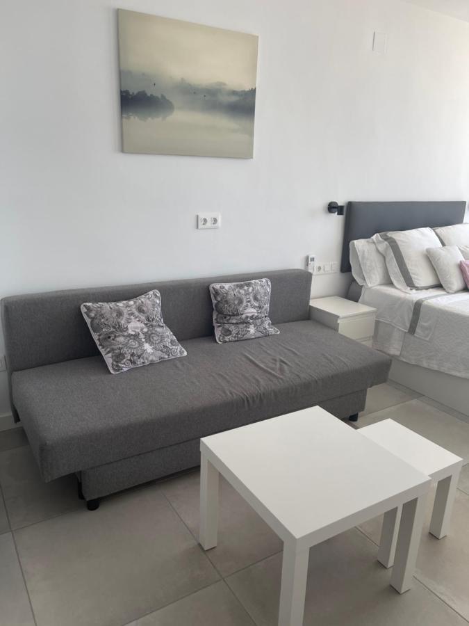 Apartamento con vistas al mar a metros de la playa Carihuela Soleil Apartamento Torremolinos Exterior foto