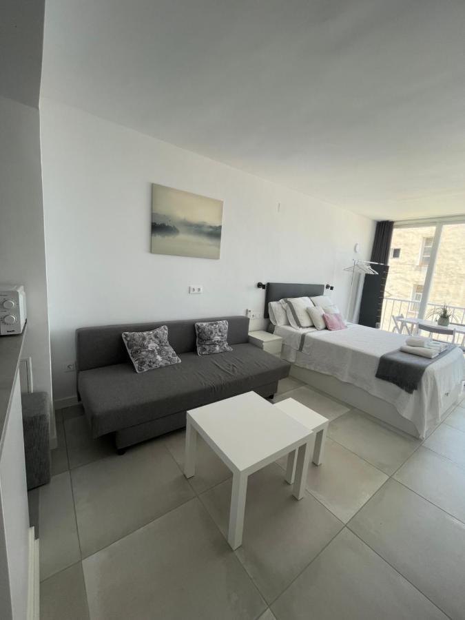 Apartamento con vistas al mar a metros de la playa Carihuela Soleil Apartamento Torremolinos Exterior foto